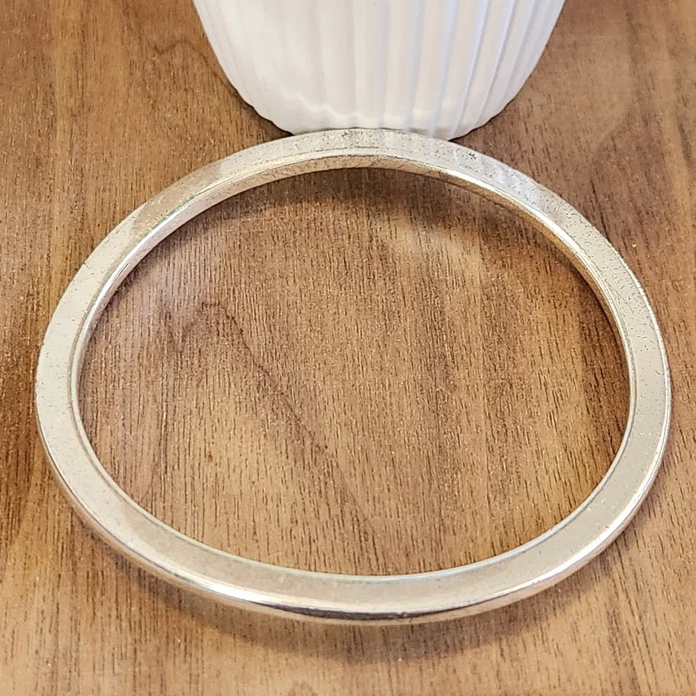 Silver Tone Minimalist Polished Round Slip On Bangle Bracelet Slim Stackable 2.5